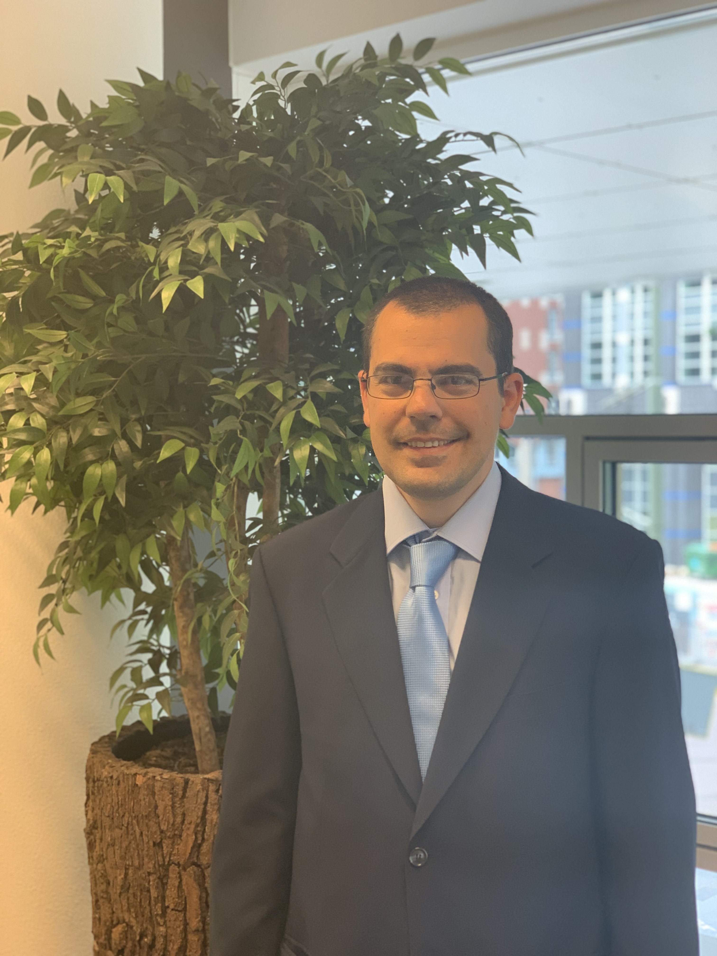 PhD Researcher in MIMO and Phased Array Antenna Design | Expert in 5G/6G, IoT, and Autonomous Communication Networks