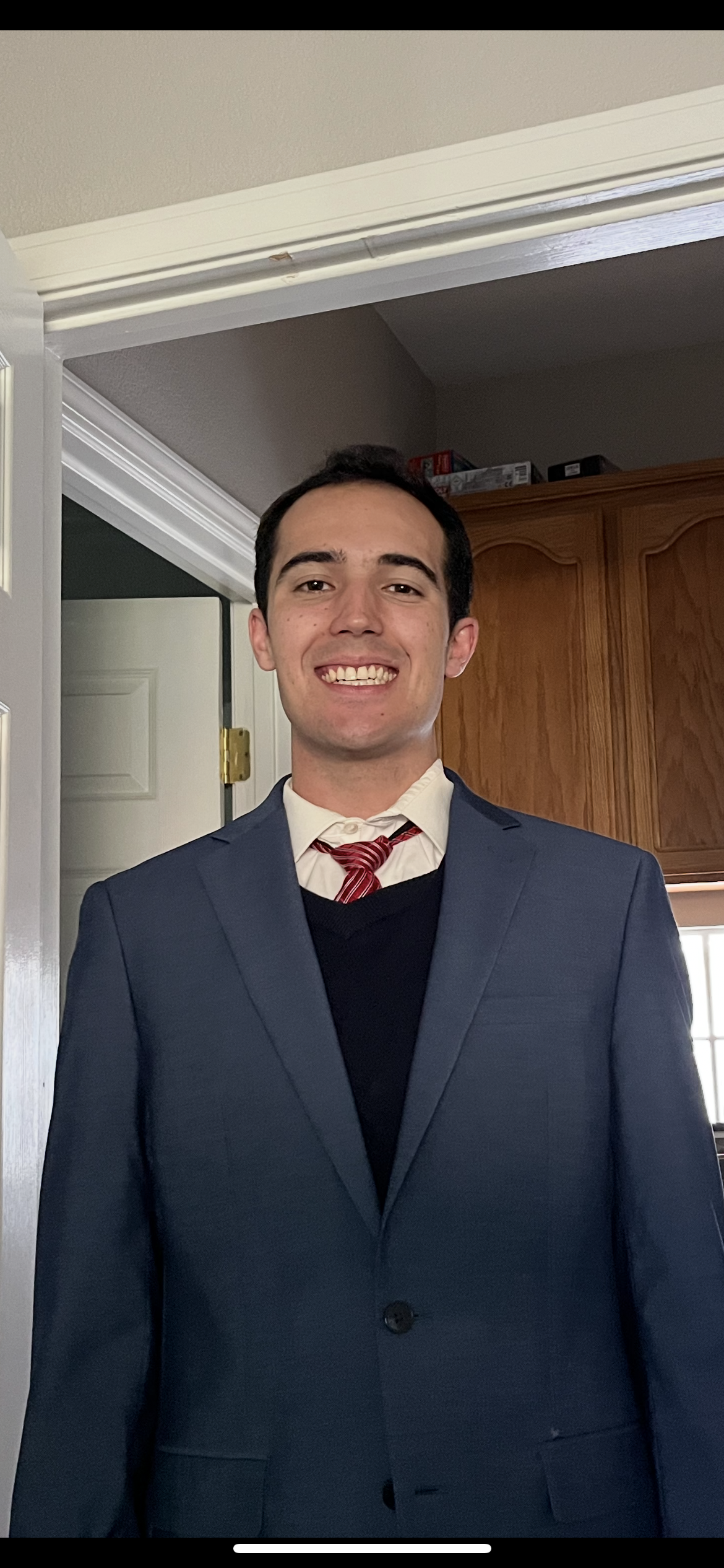 Who would like to author  an essay with me?